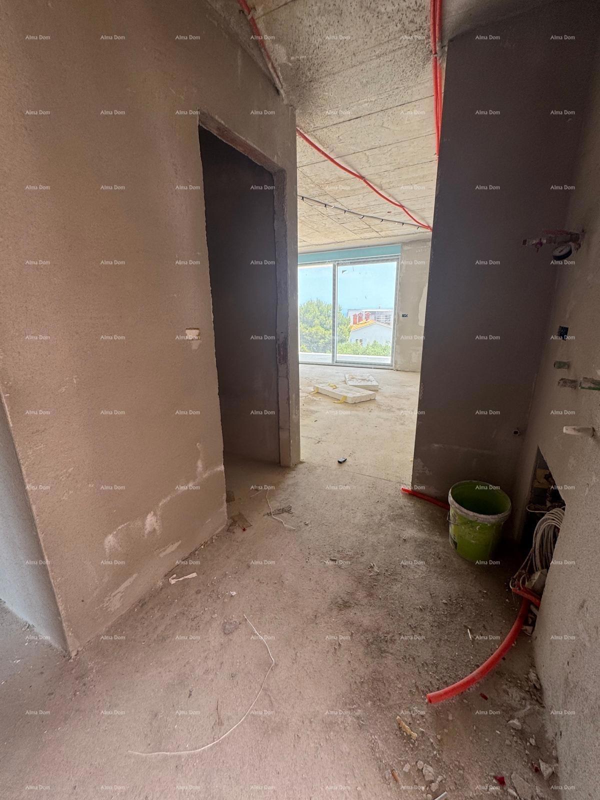 Prodaja luksuznega stanovanja s parkirnim mestom in pogledom na morje, Ližnjan!