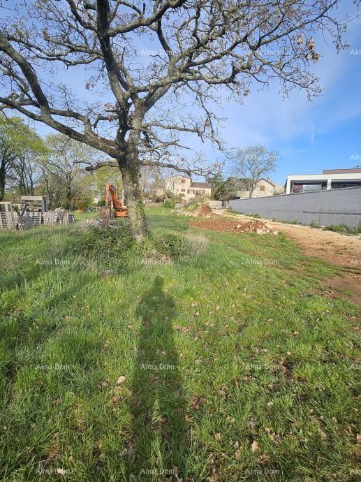 Kanfanar, Na prodaj je građevinsko zemljište, 908 m2, v mirni istrski vasi