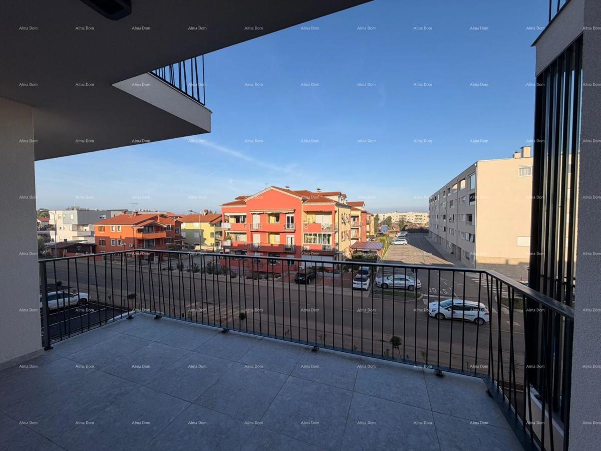 UMAG – Novogradnja! Stan v modernem stanovanjskem kompleksu z dvema parkirnima mestoma, S 2-22