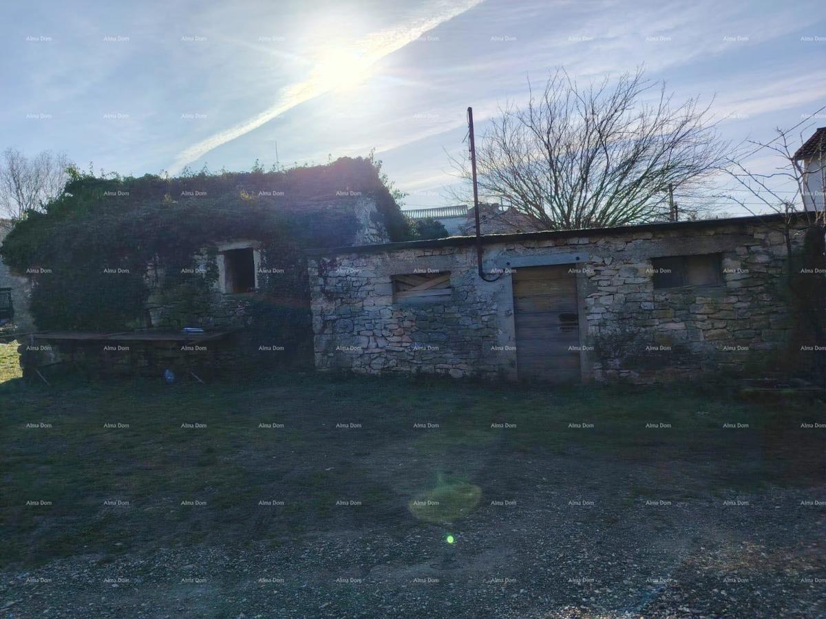 GRAĐEVINSKO ZEMLJIŠTE S POSTOJEĆIM OBJEKTIMA – NEDEŠĆINA