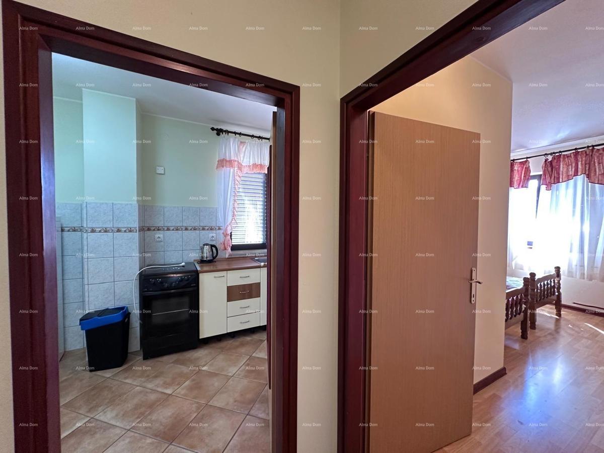 Prodajemo hišo s pet apartmajev na odlični lokaciji!