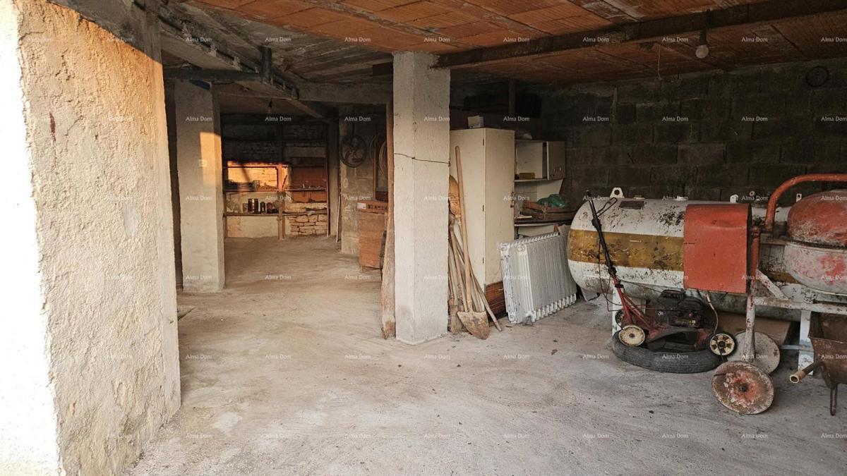 ŽMINJ (okolica) - odlična kamnita hiša z dvoriščem