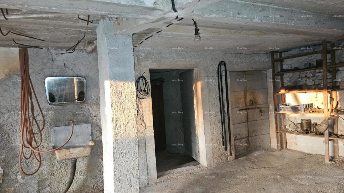 ŽMINJ (okolica) - odlična kamnita hiša z dvoriščem