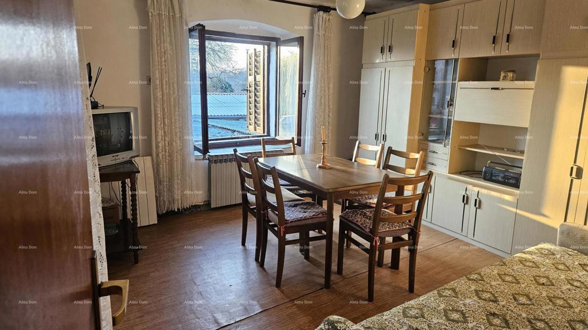 ŽMINJ (okolica) - odlična kamnita hiša z dvoriščem