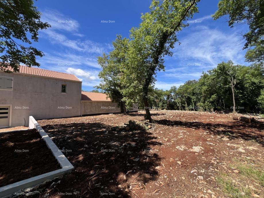 Prodamo Istrsko kolodvor, blizu Grožnjana