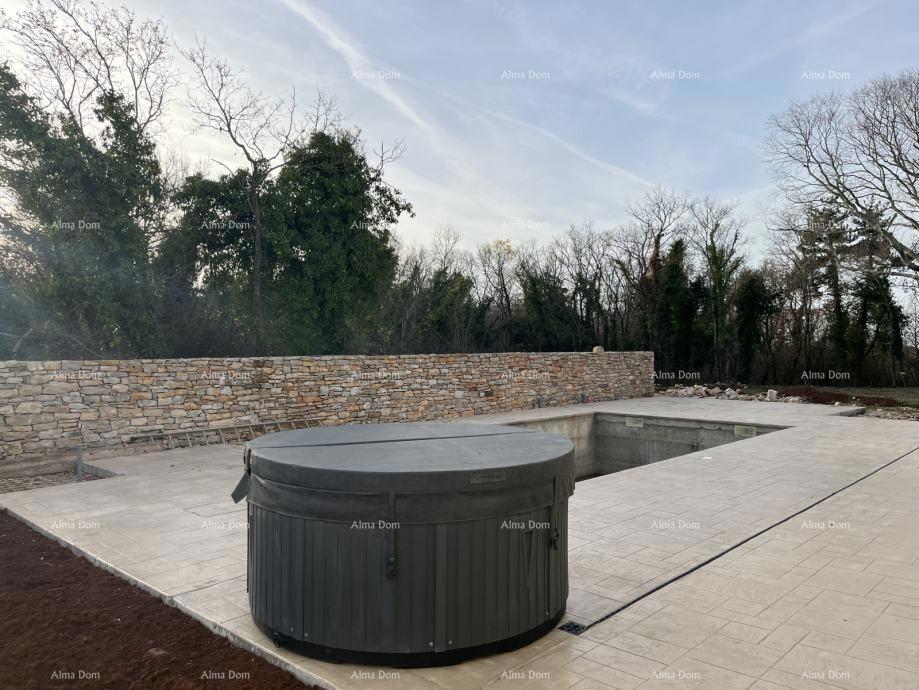 Prodamo Istrsko kolodvor, blizu Grožnjana