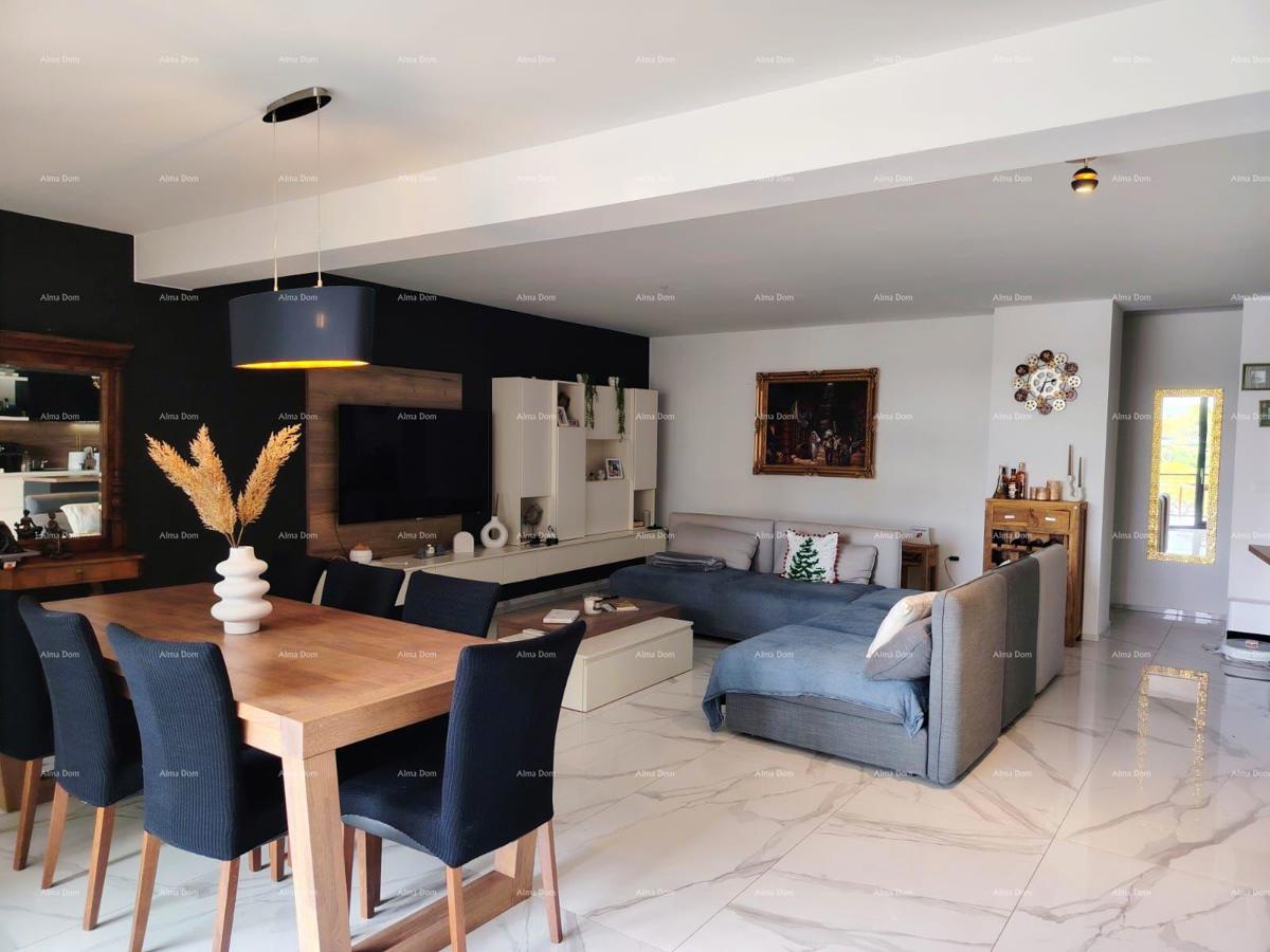 Luksuzno stanovanje s pogledom na morje, 30 m od plaže, popolno za družino