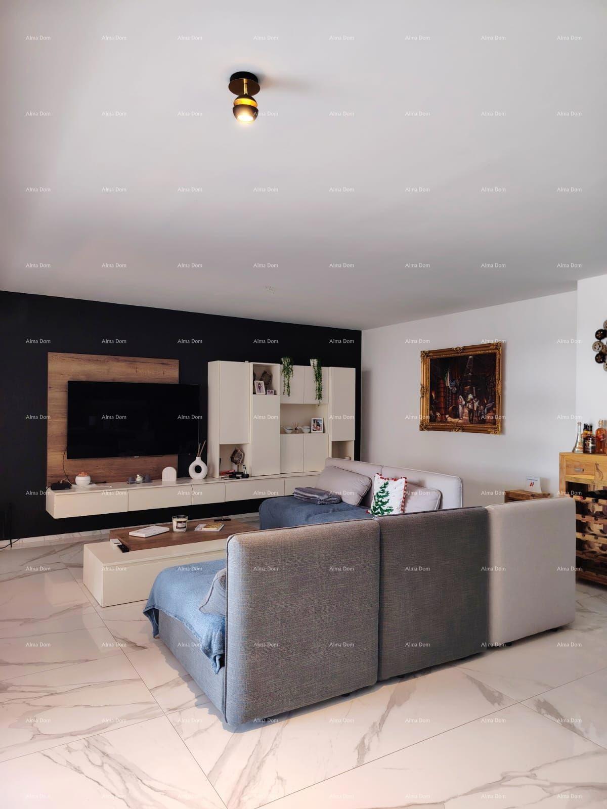 Luksuzno stanovanje s pogledom na morje, 30 m od plaže, popolno za družino