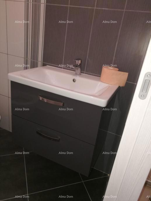 Prodamo stanovanje v Puli! Veruda