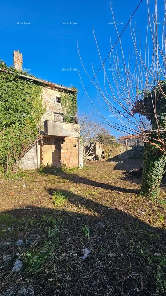 Na prodaju ruševna kuća – Svetvinčenat, Juršići