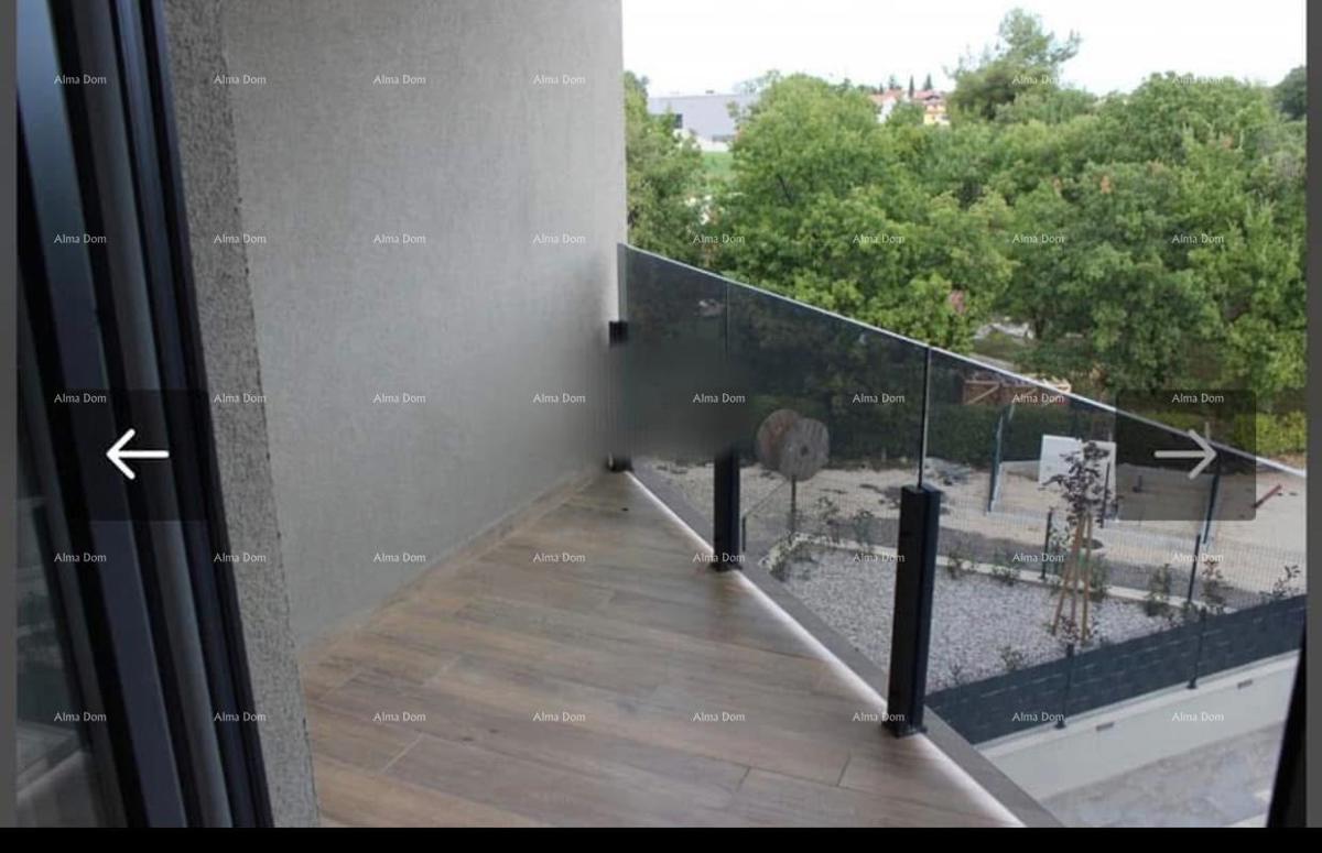 Luksuzno petosobno stanovanje na prodajo – 150 m², vrh stavbe, novogradnja