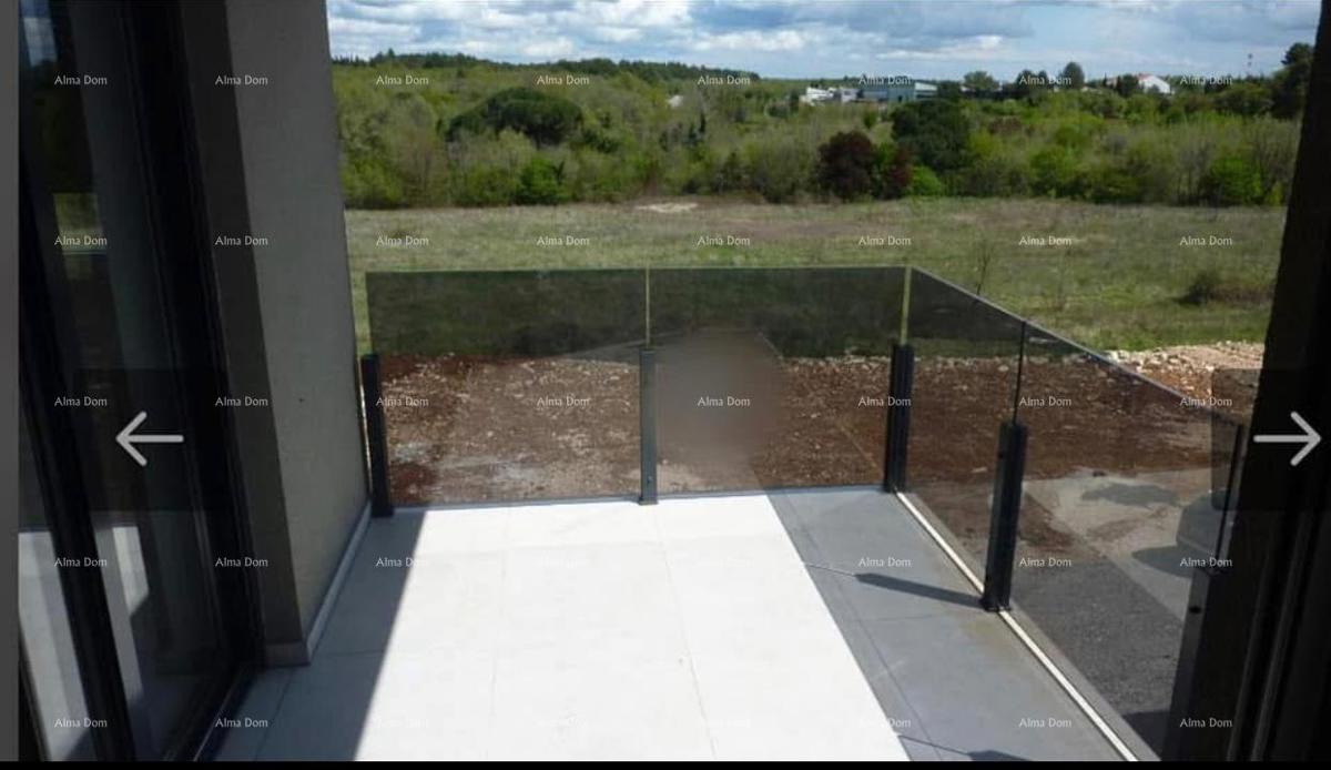 Luksuzno petosobno stanovanje na prodajo – 150 m², vrh stavbe, novogradnja