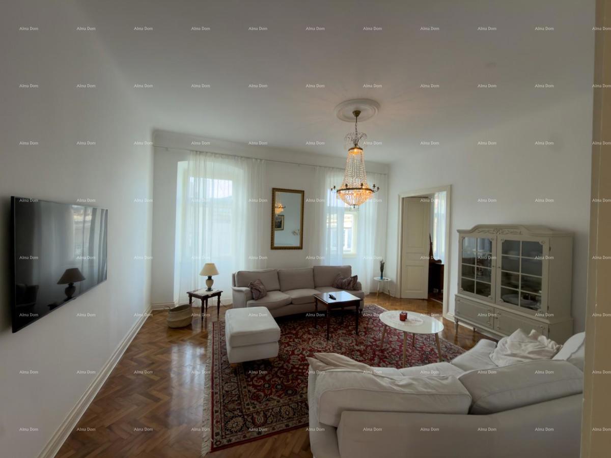 Renoviran stan v centru Pule!