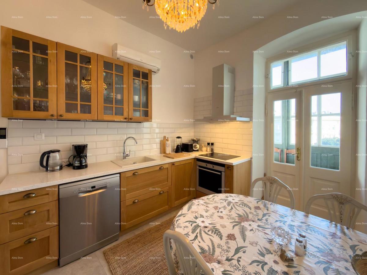 Renoviran stan v centru Pule!