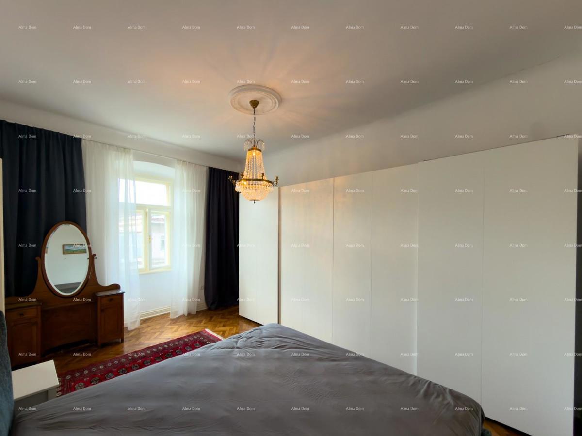 Renoviran stan v centru Pule!