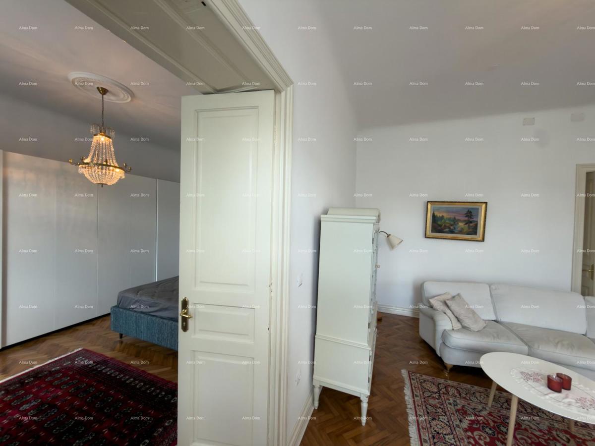 Renoviran stan v centru Pule!