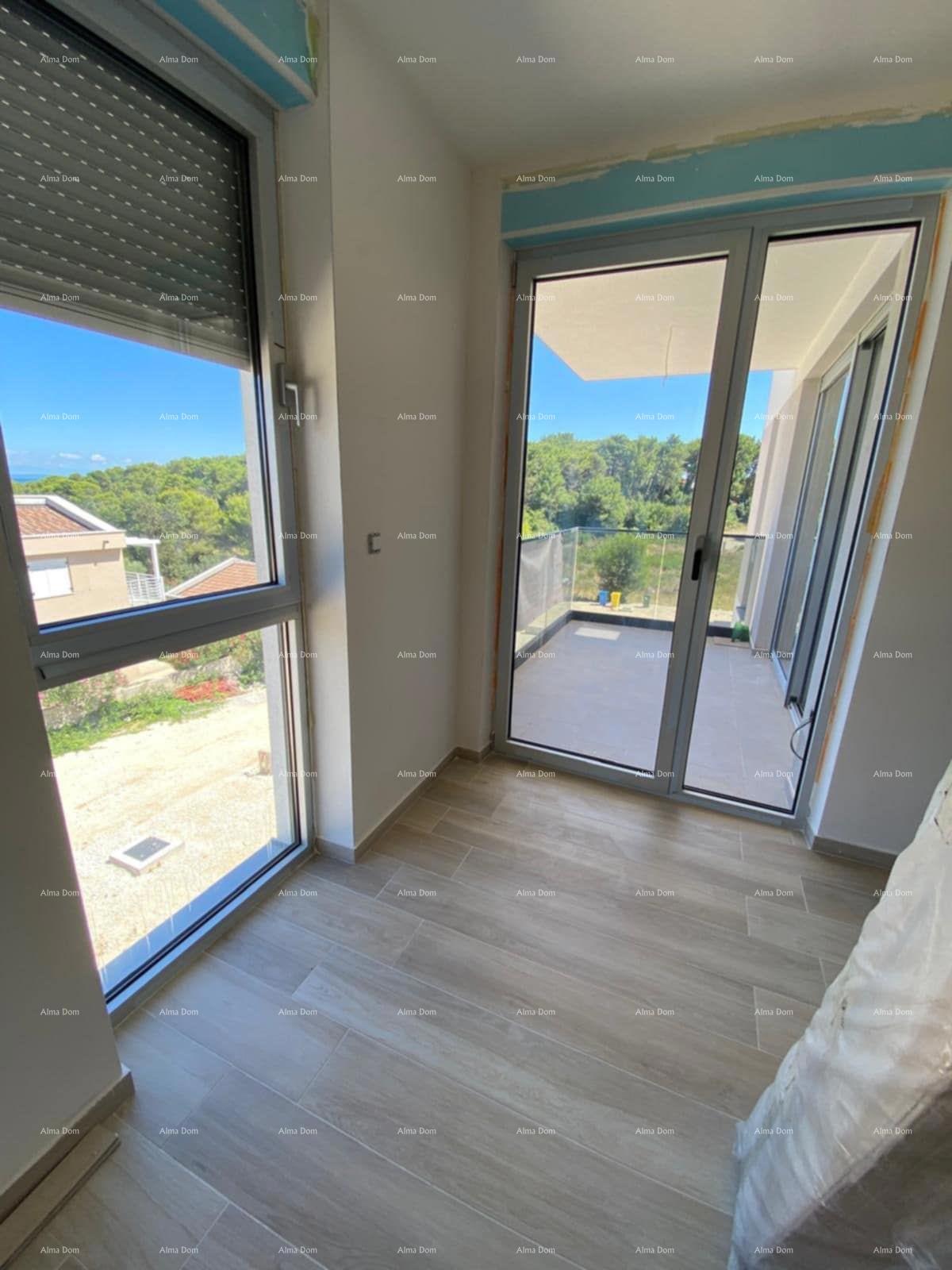 Istra. Novogradnja. Prodajamo stan s pogledom na more – Ližnjan