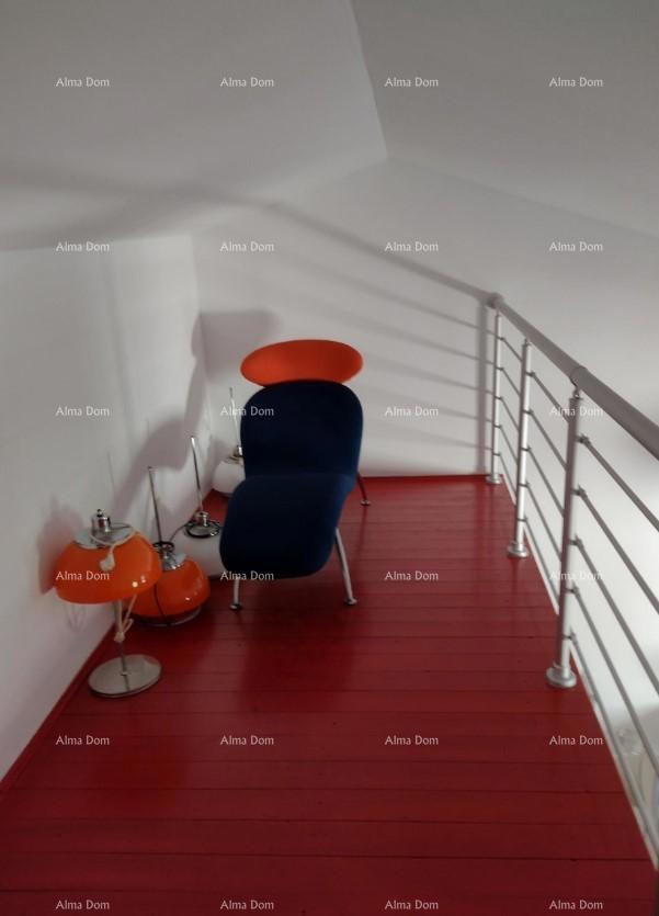 Stanovanje, Valbandon, z 2 parkirnima mestoma in dvoriščem