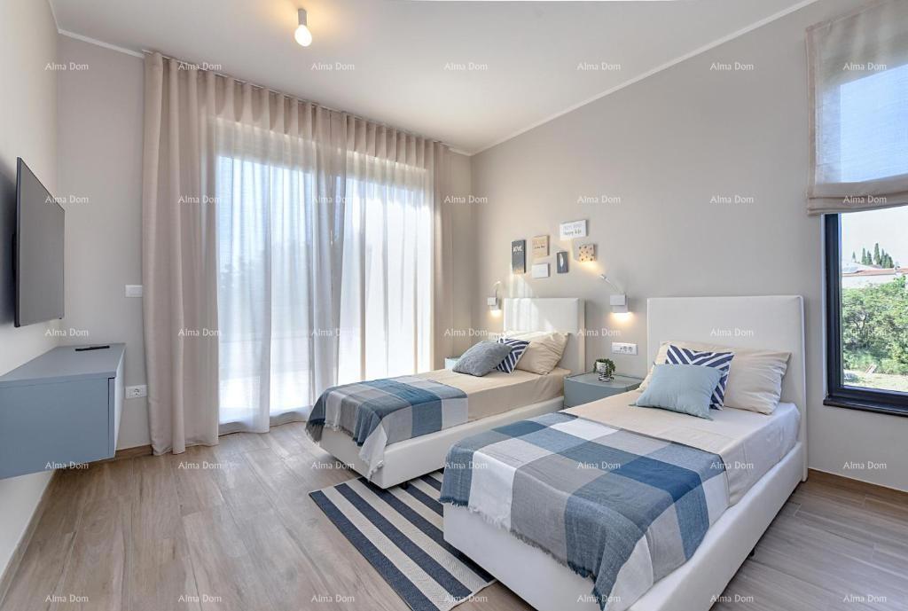 Fažana - Peroj - Čudovita vila s bazenom in pogledom na morje v bližini plaže