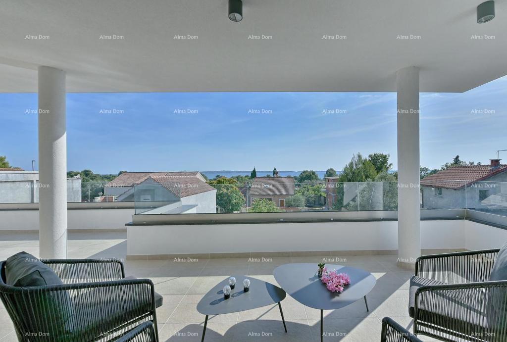 Fažana - Peroj - Čudovita vila s bazenom in pogledom na morje v bližini plaže