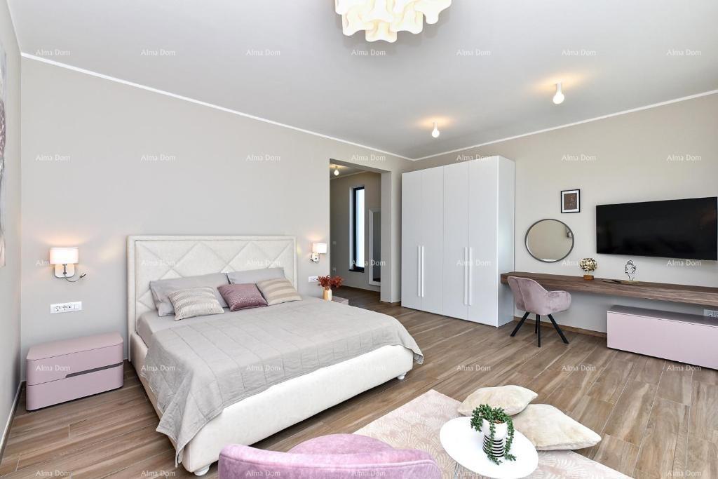 Fažana - Peroj - Čudovita vila s bazenom in pogledom na morje v bližini plaže