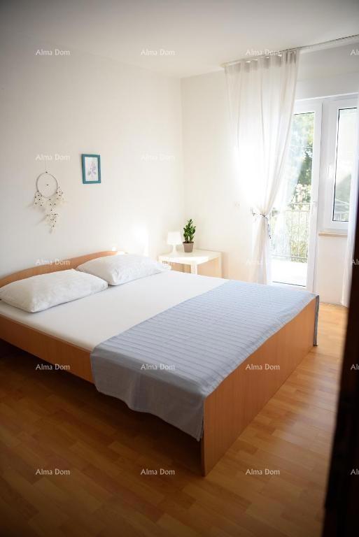 PREMANTURA – čudovita hiša s tremi stanovanji