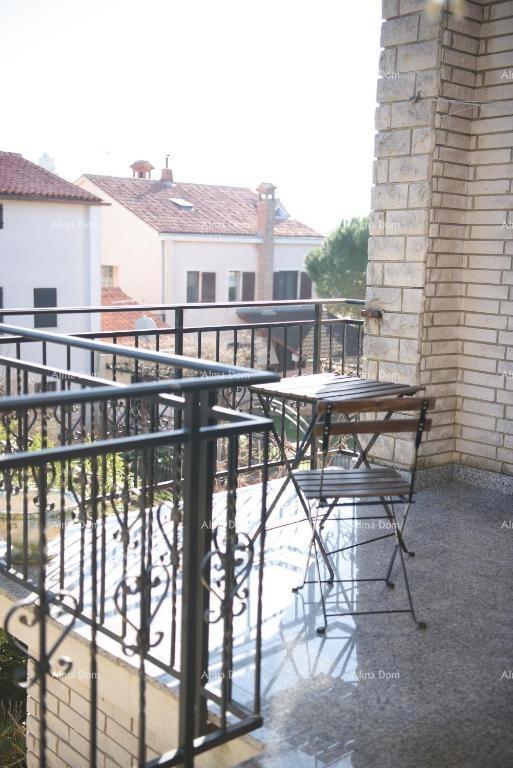 PREMANTURA – čudovita hiša s tremi stanovanji