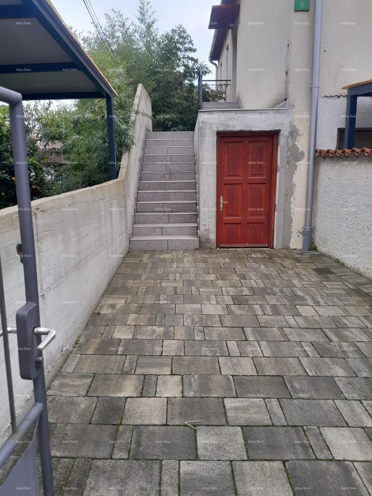 Prodaja – 1. nadstropje hiše z vrtom in parkiriščem