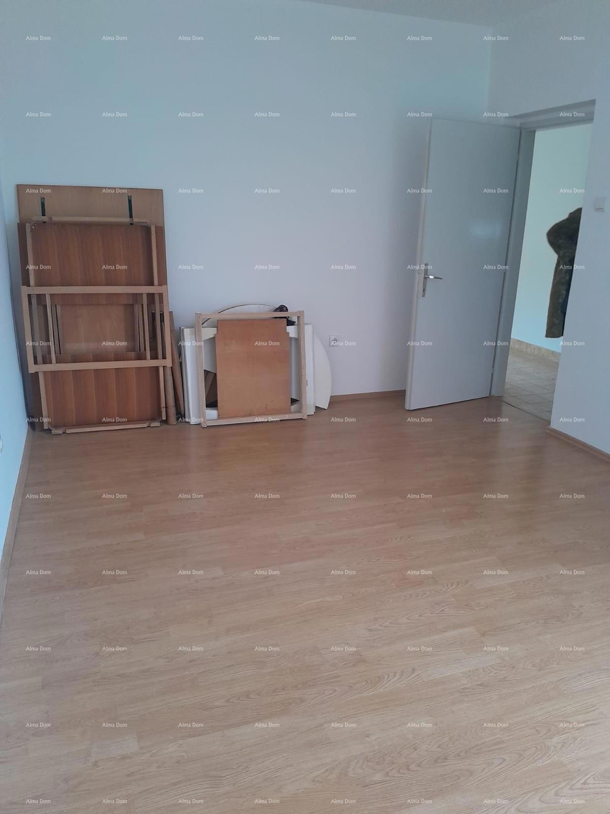 Prodaja – 1. nadstropje hiše z vrtom in parkiriščem