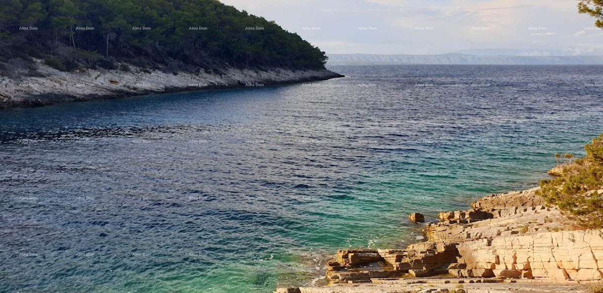 Prodamo gradbeno zemljišče, Korčula