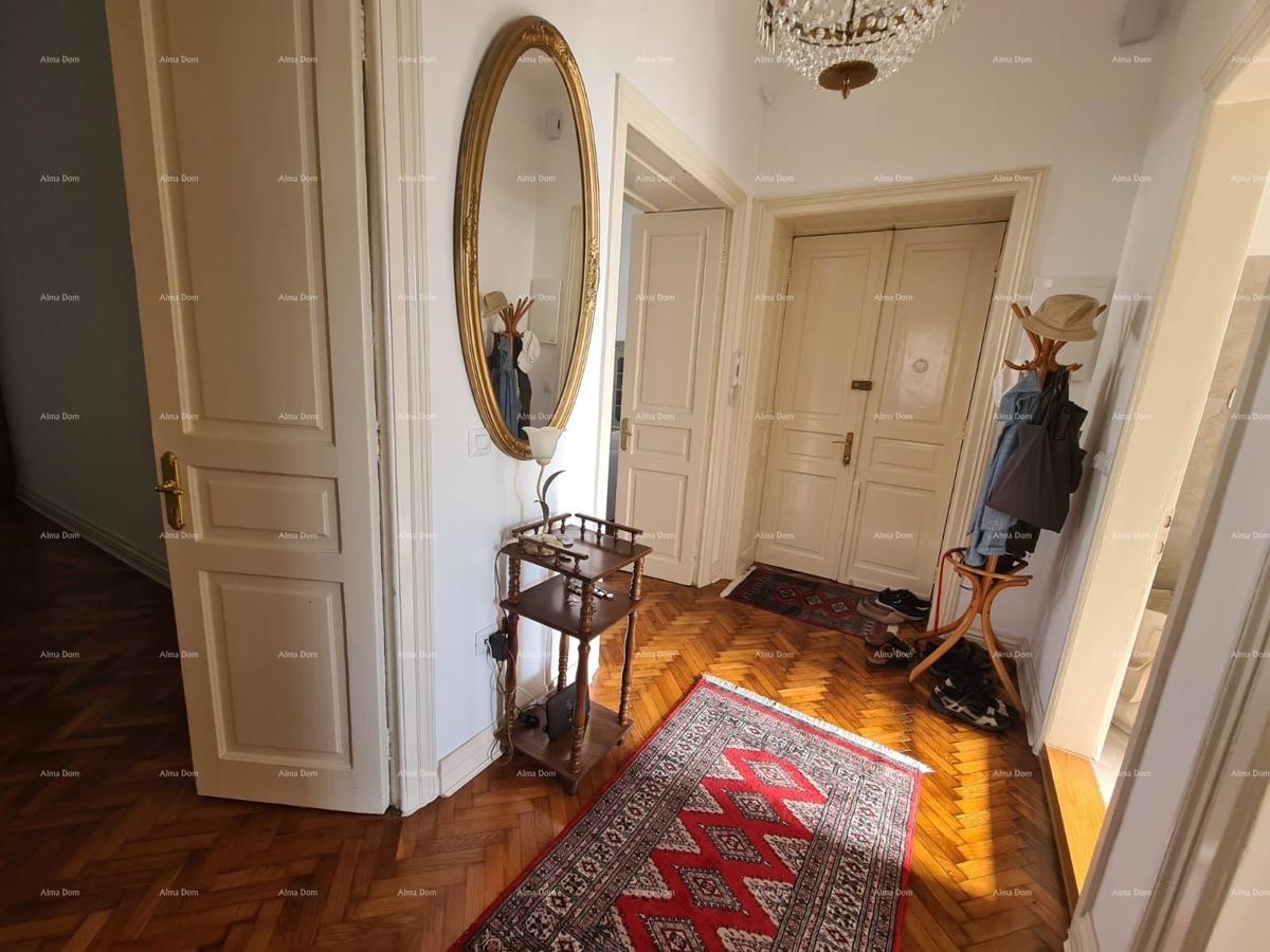 PULA CENTAR, PROSTRAN APARTMA 93 M2, NAJEM