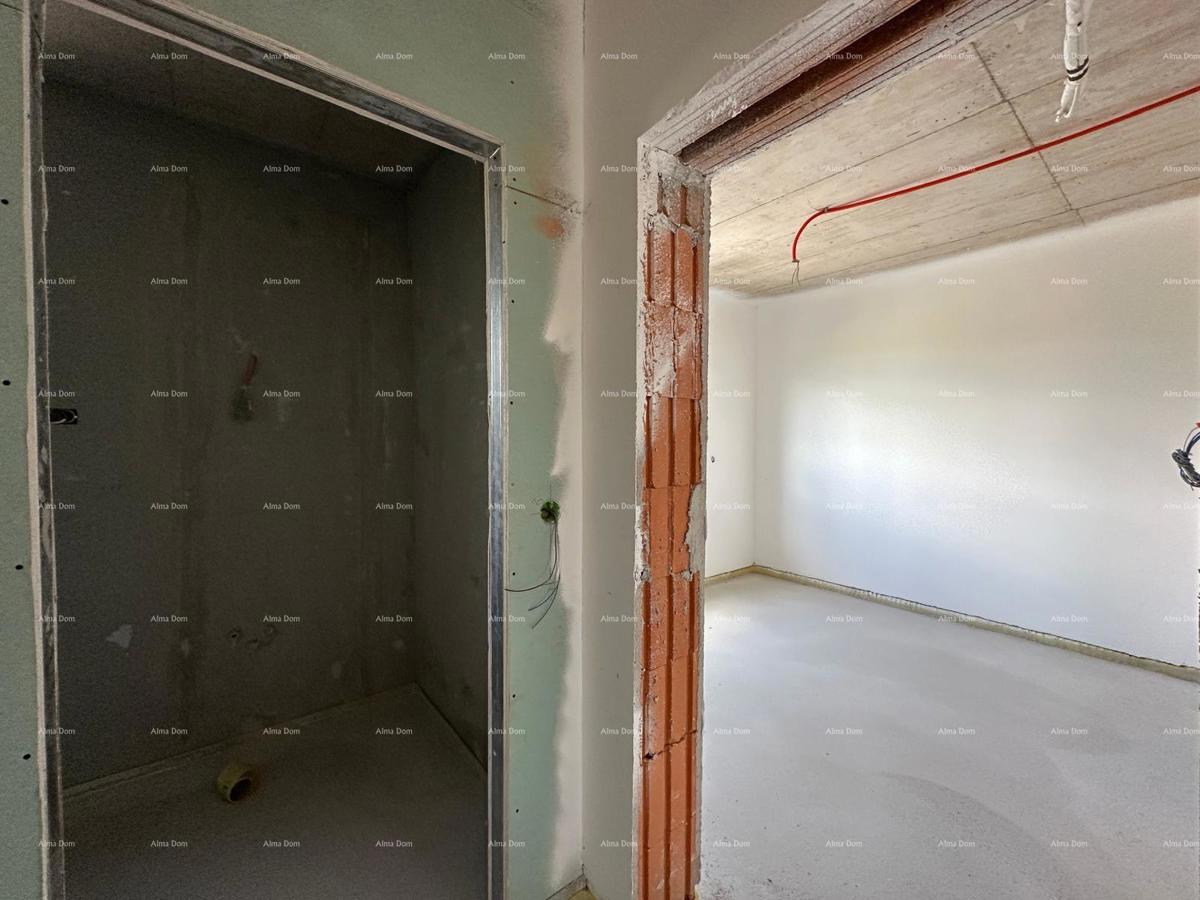 Prodaja stan/penthouse v novogradnji z veliko teraso, Štinjan!