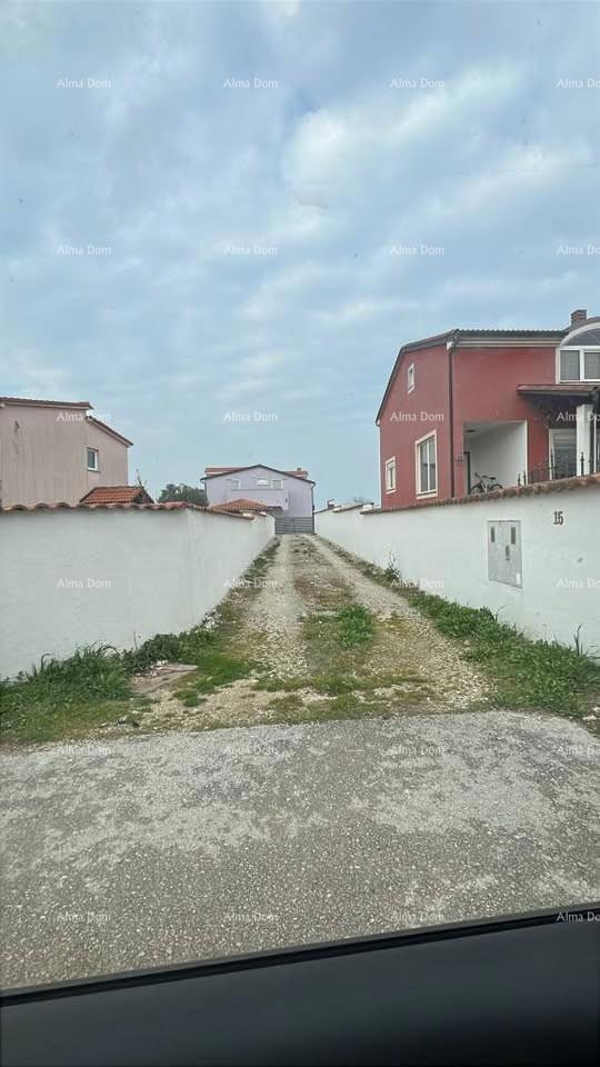 Građevinska parcela s projektom – Valdebek, Pula