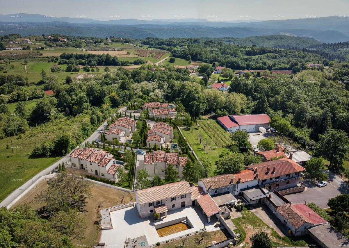 Novo! Prodaja velike parcele za gradnjo s projektom za stanovanjsko naselje, Barban!