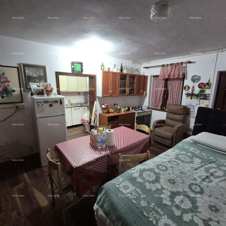 Premantura – 3 apartmaji z dvoriščem v bližini morja!