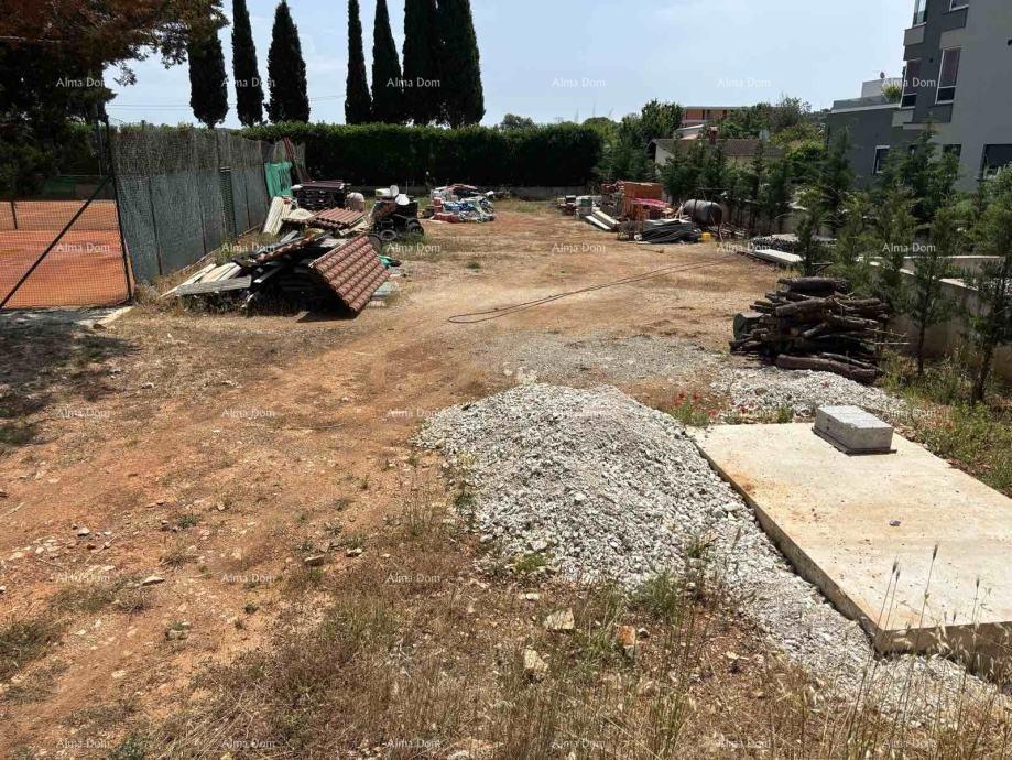 Gradbene parcele – 1.400 m², 500 m od morja, blizu Pule