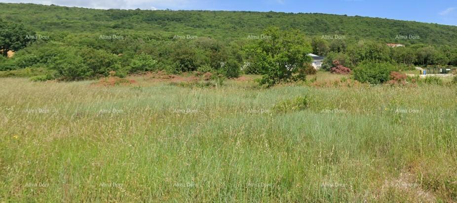 Građevinsko zemljišče 985 m² – Raša (bližina Labina)