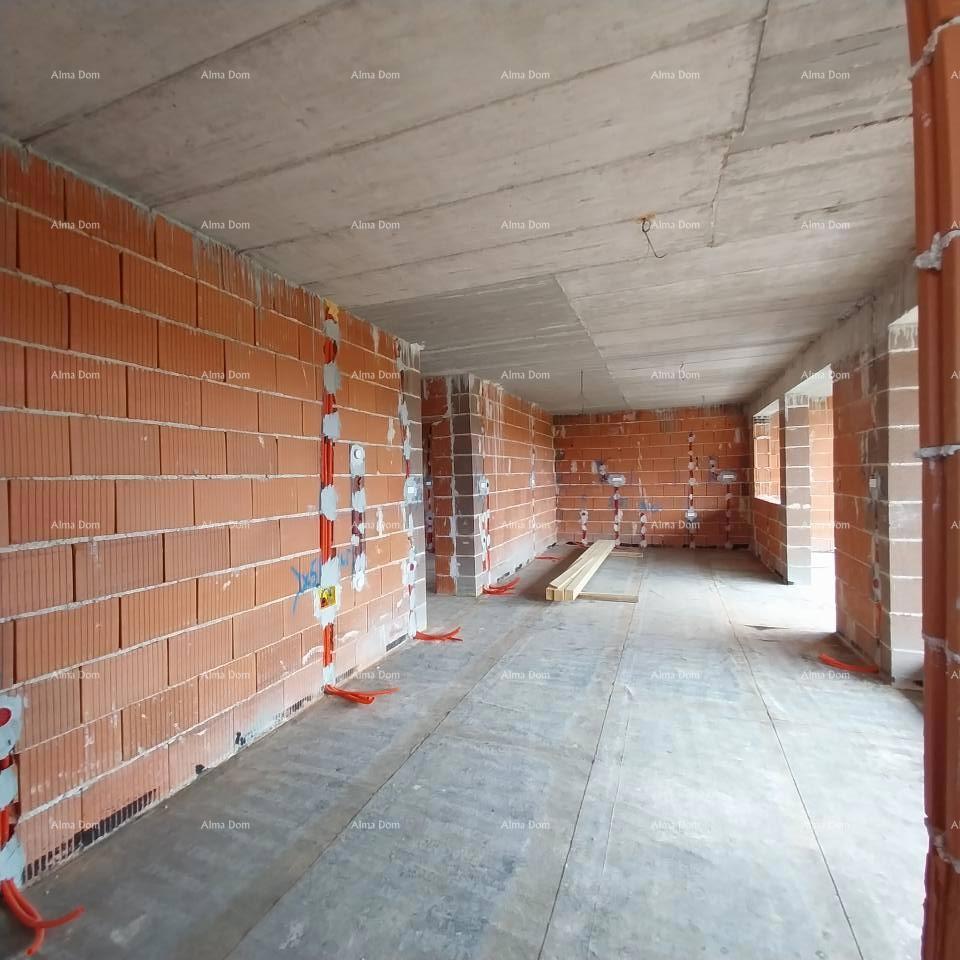 Na prodaju hiša v gradnji – Muntić.
