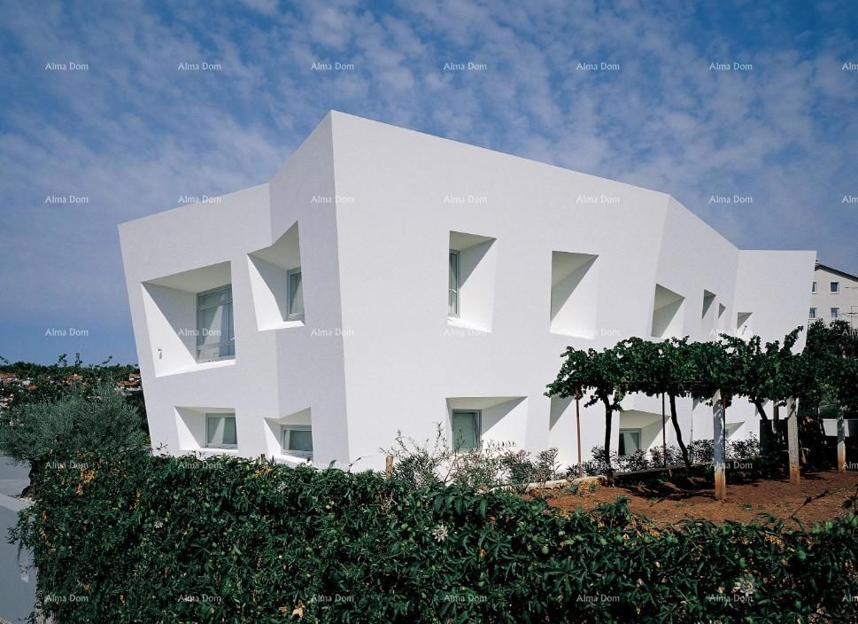 Pula/Veruda! Samostojna hiša na odlični lokaciji!