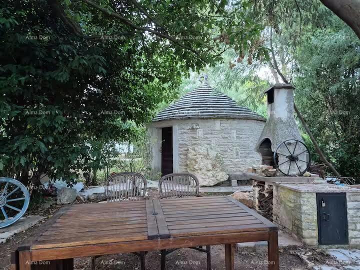 Dolgoročni najem! Luksuzna kamnita vila v mediteranskem slogu s čudovitim pogledom na morje! Medulin!