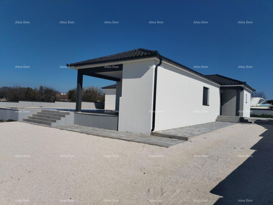 Marčana, hiša 125 m² s bazenom