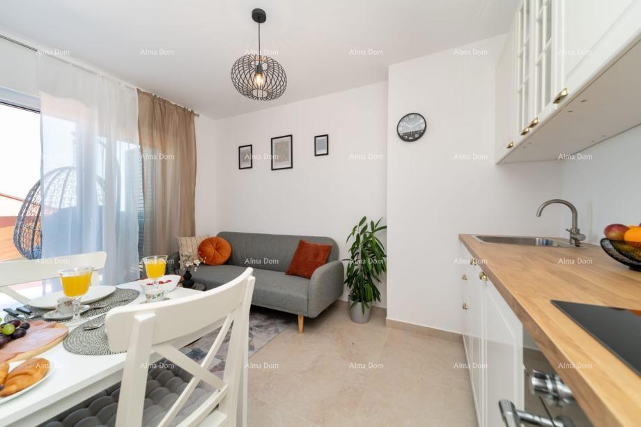 Moderan stan s pogledom na more – Novigrad