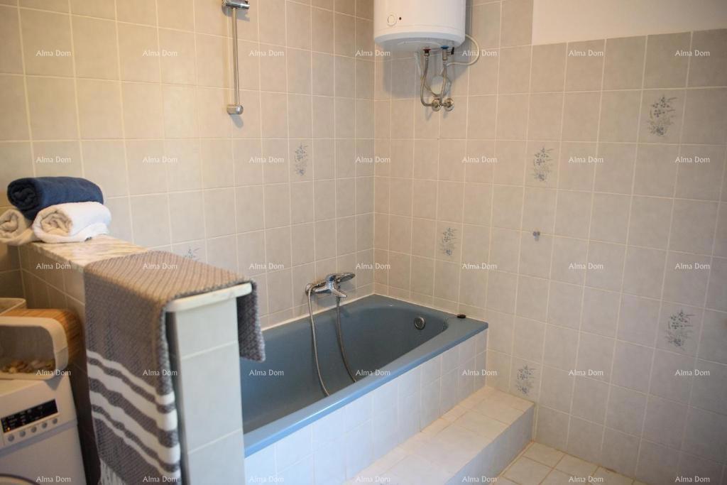 PREMANTURA – čudovita hiša s tremi stanovanji