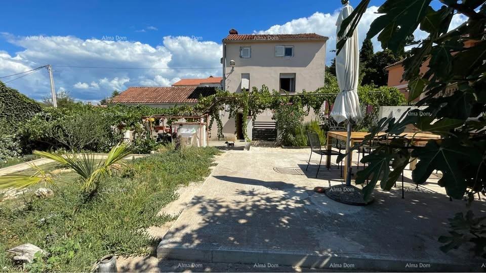 Istraška kamena kuća s pogledom na more – Medulin, Vinkuran