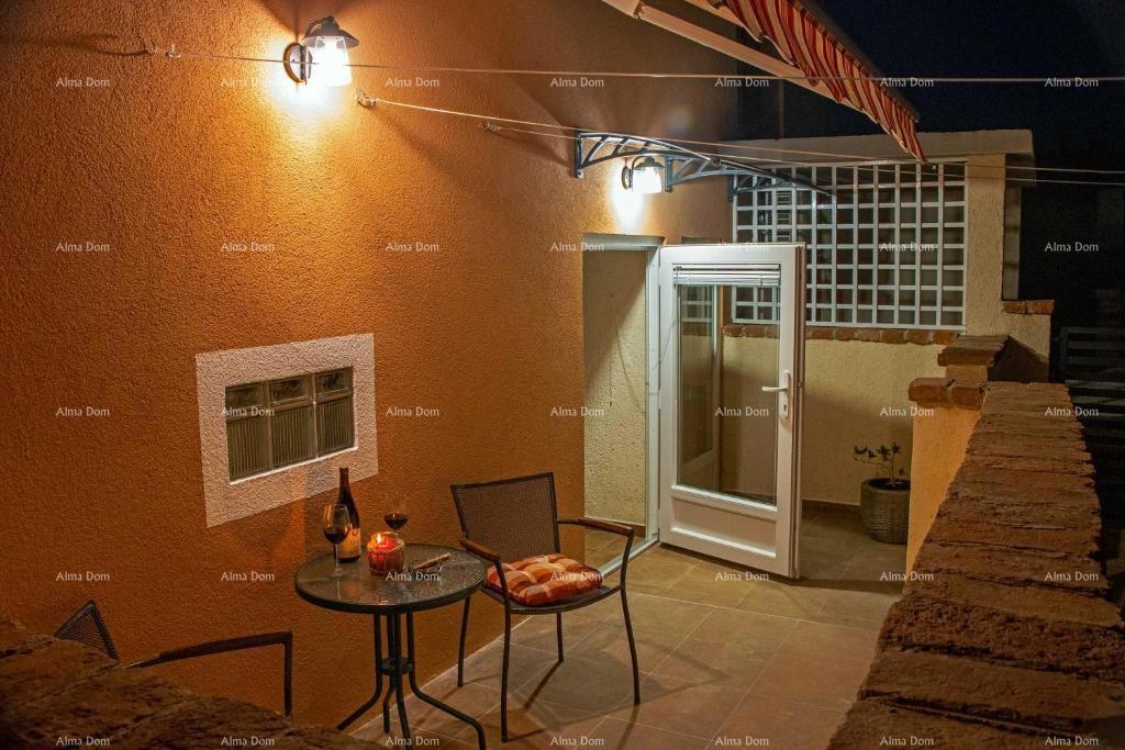 Istraška kamena kuća s pogledom na more – Medulin, Vinkuran