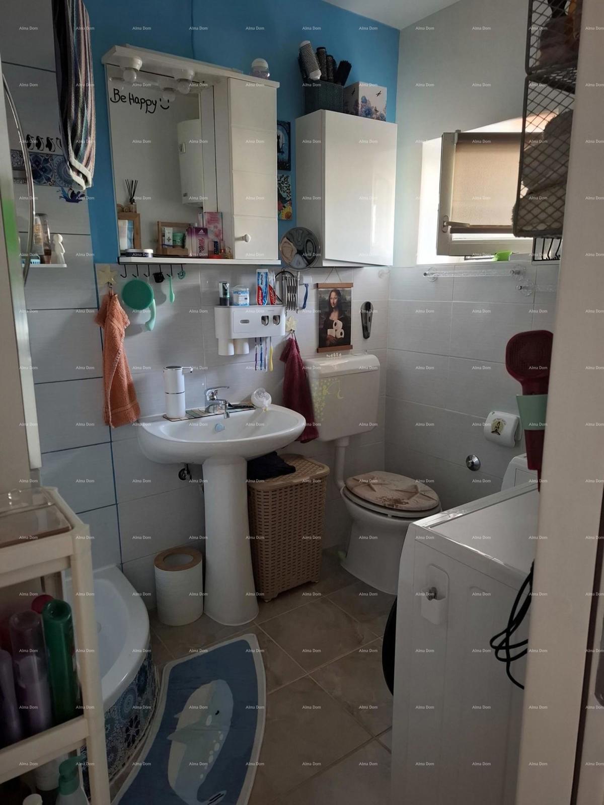 Renovirana kamnita hiša v nizu – 4 km od centra Pule