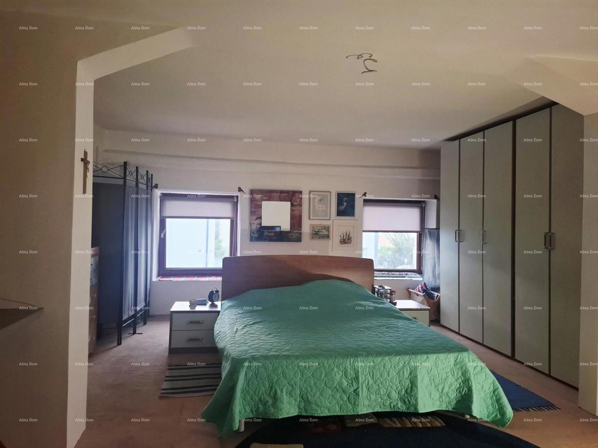 Renovirana kamnita hiša v nizu – 4 km od centra Pule