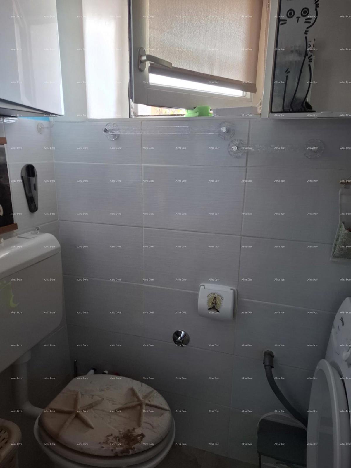 Renovirana kamnita hiša v nizu – 4 km od centra Pule