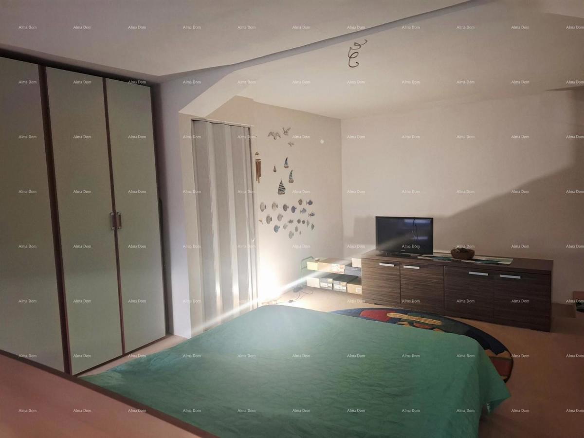 Renovirana kamnita hiša v nizu – 4 km od centra Pule