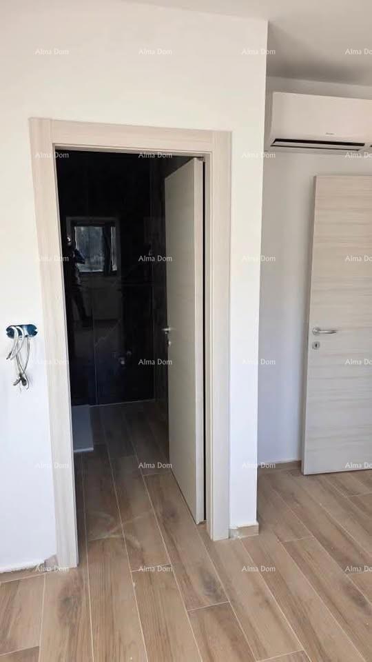 Prodaja stanovanja v novogradnji s parkirnim mestom, Valbandon!